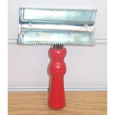 Small Metal Curry Comb
