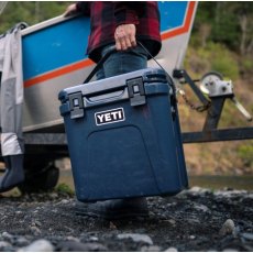 YETI Roadie 24 2.0 Cool Box Navy