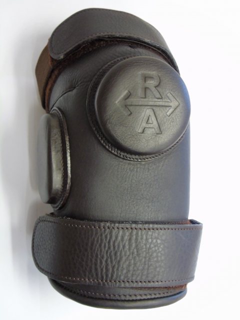 Ainsley Polo Knee Pads