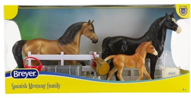 Breyer Breyer Spanish Mustang Family